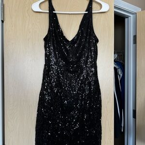 Lulu's Black Sheath Cocktail Dress V-Neck Sleeveless